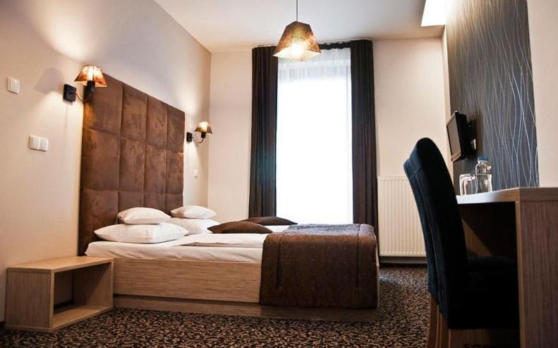 Hotel Vis A Vis Oleśnica Camera foto
